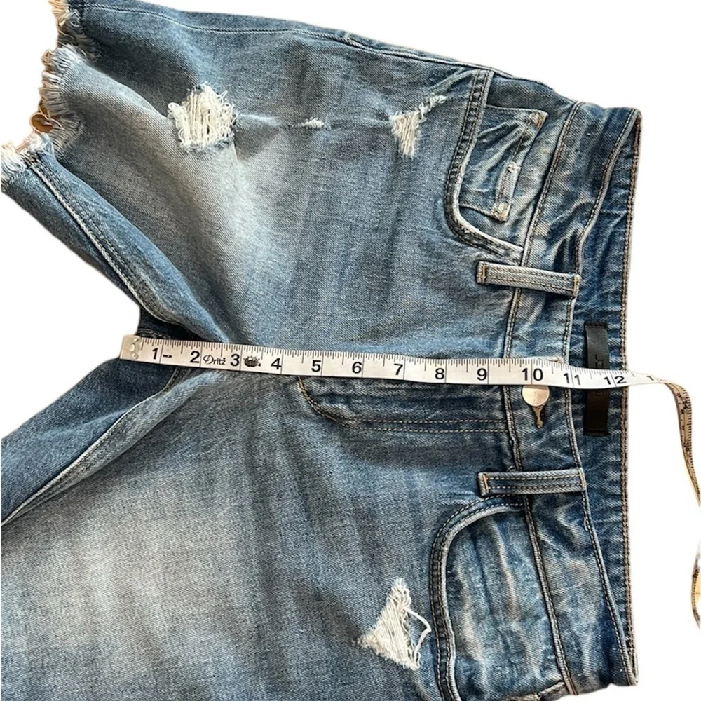 Joe’s Jeans Lara raw hem distressed high waist Indiana wash denim shorts size 26
